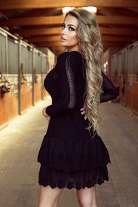 MEGHAN - BLACK KNITTED DRESS WITH FRILLS 